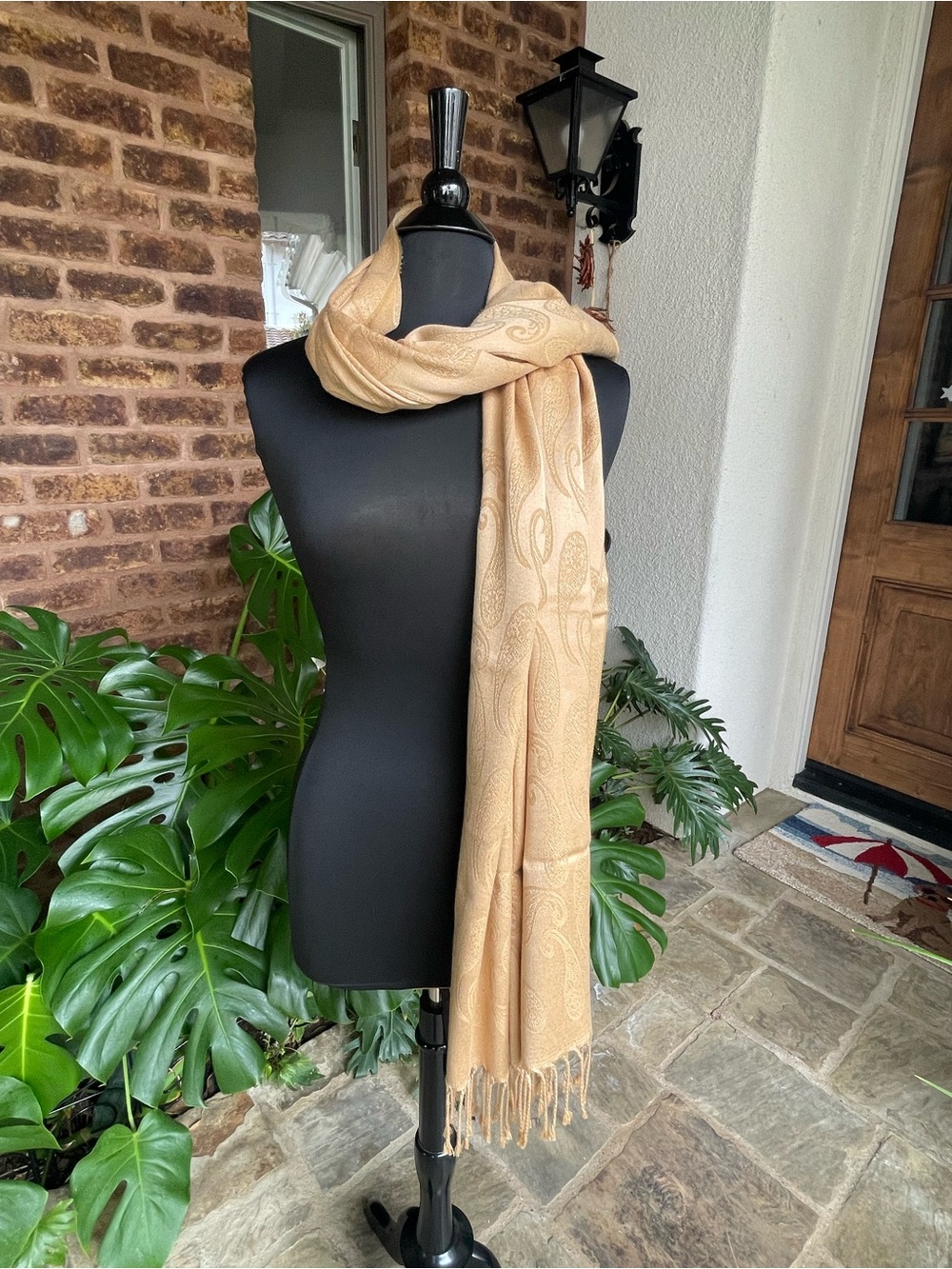 Light Tan Paisley Wrap Scarf – Classic Pashmina-Style